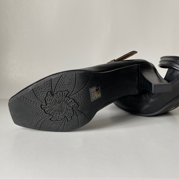 Hush Puppies Heels, Black Leather - Picture 5 of 5